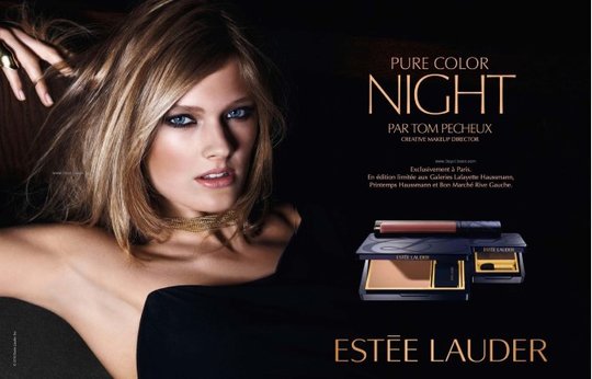 Estée Lauder : Constance Jablonski 