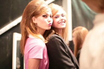 Dior Cruise 2011 Shanghai -  Frida Gustavsson &amp; Karlie Kloss