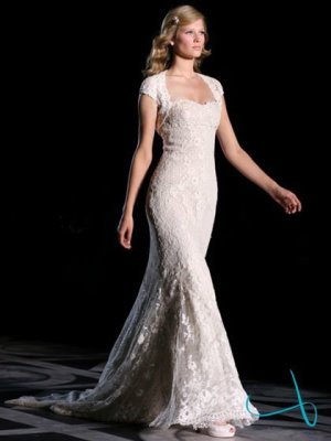 Barcelona Bridal Week 2010 - Toni Garrn 