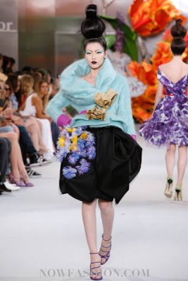 Christian Dior Haute Couture F/W 2010:Liu Wen