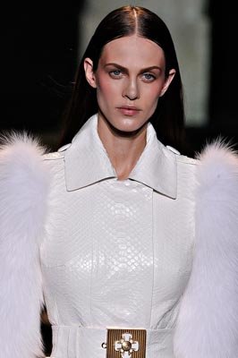 Versace F/W 2011 - Aymeline Valade