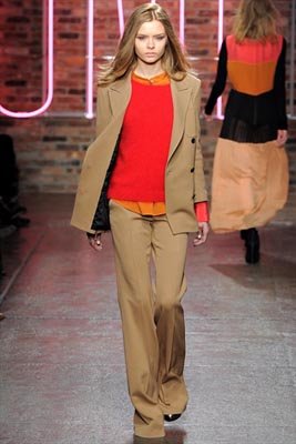 DKNY F/W 2011 - Josephine Skriver