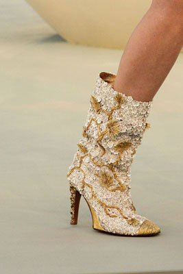 Chanel Haute Couture F/W 10.11