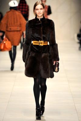 Burberry Prorsum F/W 2011 - Mirte Maas