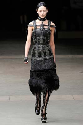 Alexander McQueen F/W 2011 - Kinga Rajzak