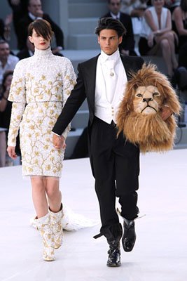 Chanel Haute Couture F/W 10.11:Iris Strubegger &amp; Baptiste Giabiconi