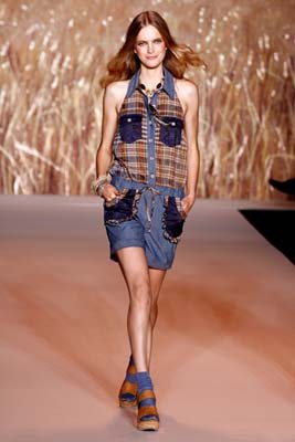 Anna Sui S/S 2011 : Mirte Maas