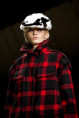 Burberry Prorsum F/W 2011 - Abbey Lee Kershaw