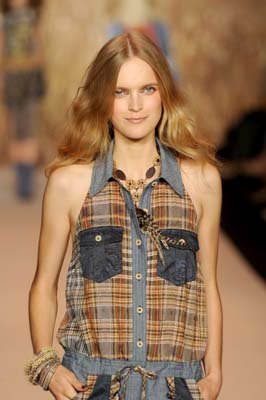 Anna Sui S/S 2011 : Mirte Maas