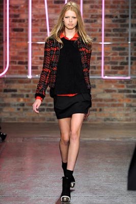 DKNY F/W 2011 - Hailey Clauson