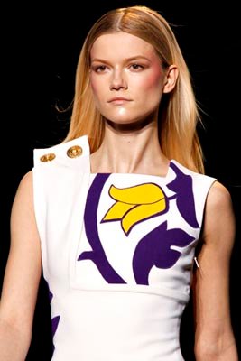 Versace F/W 2011 - Kasia Struss