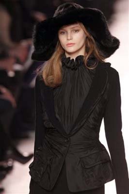 Nina Ricci F/W 2011 - Juju Ivanyuk