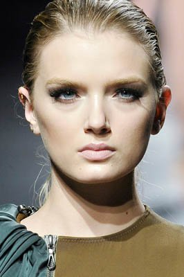 Lanvin S/S 2011 : Lily Donaldson