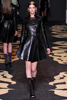 Versace F/W 2011 - Samantha Gradoville