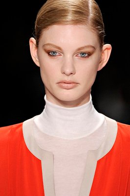 BCBG F/W 2011 - Patricia van der Vliet