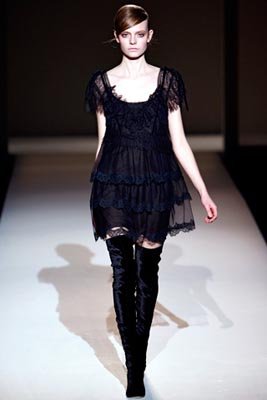 Alberta Ferretti F/W 2011 - Nimue Smit