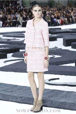 Chanel S/S 2011 : Irina Kulikova