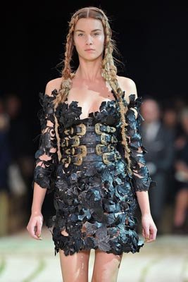 Alexander McQueen S/S 2011 : Julija Steponaviciute