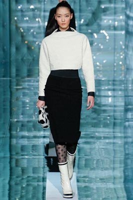 Marc Jacobs F/W 2011 - So Young Kang