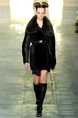 Topshop Unique F/W 2011 - Sara Blomqvist