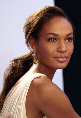 Estee Lauder - Joan Smalls