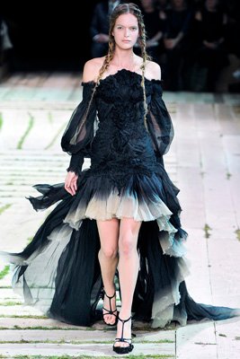 Alexander McQueen S/S 2011 : Mirte Maas