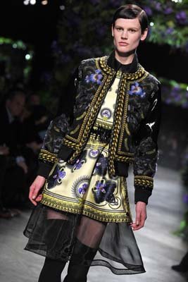 Givenchy F/W 2011 - Saskiade Brauw