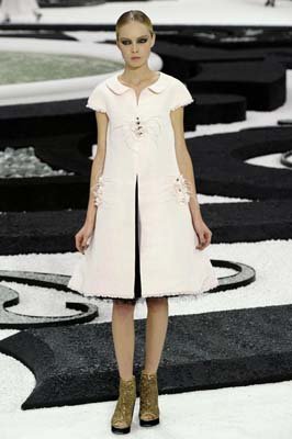 Chanel S/S 2011 : Siri Tollerod