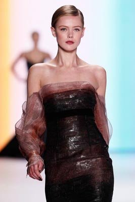 Carolina Herrera F/W 2011 - Frida Gustavsson