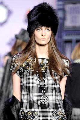 Anna Sui F/W 2011 - Zuzanna Bijoch