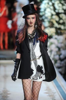 LANVIN X H&amp;M FASHION SHOW:Lindsey Wixson