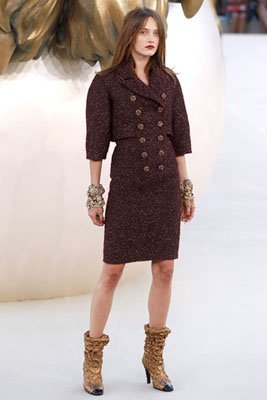 Chanel Haute Couture F/W 10.11:Karmen Pedaru