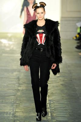 Topshop Unique F/W 2011 - Juju Ivanyuk