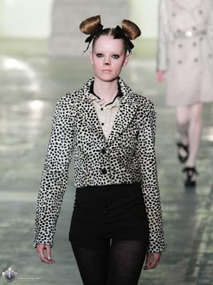 Topshop Unique F/W 2011 - Gwen Loos