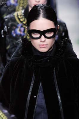 Givenchy F/W 2011 - Adriana Lima