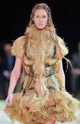 Alexander McQueen S/S 2011 : Marike Le Roux