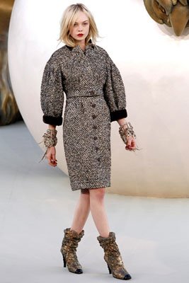 Chanel Haute Couture F/W 10.11:Siri Tollerod