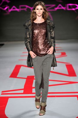 Mary Zaide F/W 2011 - Daiane Conterato