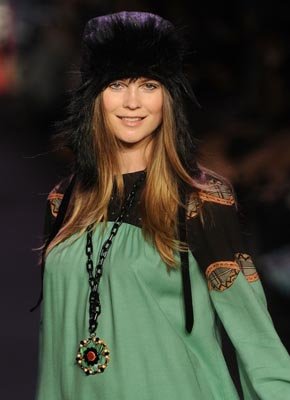 Anna Sui F/W 2011 - Behati Prinsloo