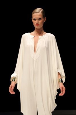 MICHALSKY S/S 2011 - Toni Garrn