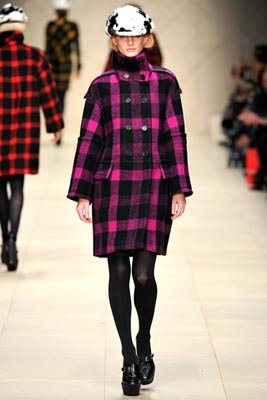 Burberry Prorsum F/W 2011 - Patricia van der Vliet