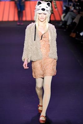 Anna Sui F/W 2011 - Ginta Lapina
