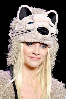 Anna Sui F/W 2011 - Ginta Lapina