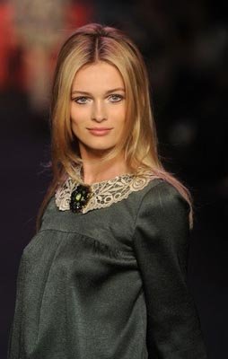 Anna Sui F/W 2011 - Edita Vilkeviciute