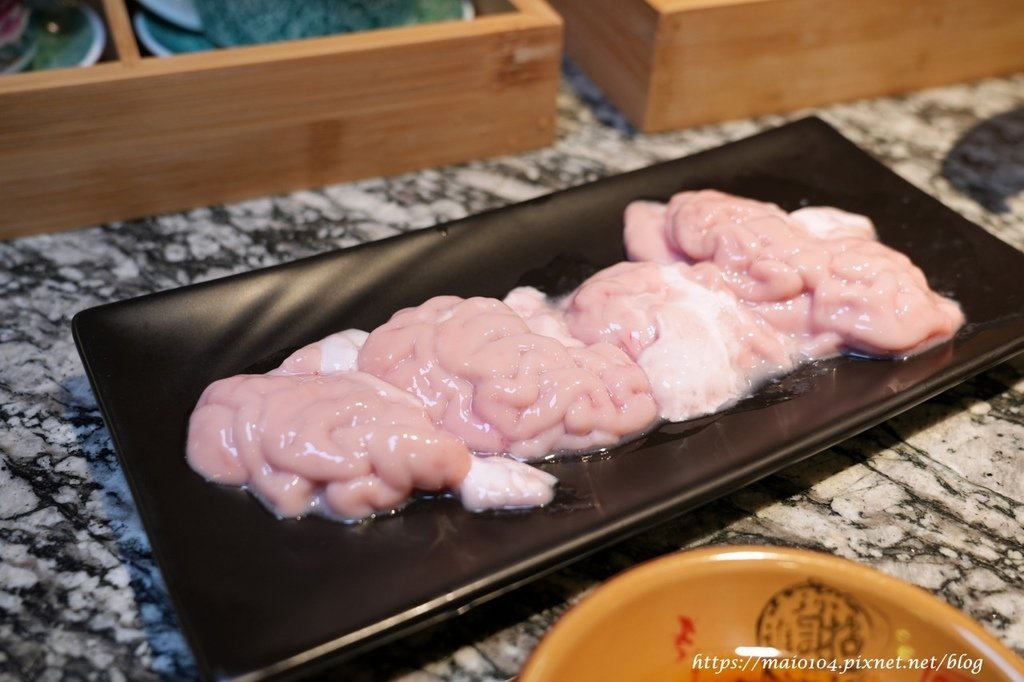 中壢鍋物推薦｜好想你重慶蓋碗火鍋～結合網美、復古的用餐風格，
