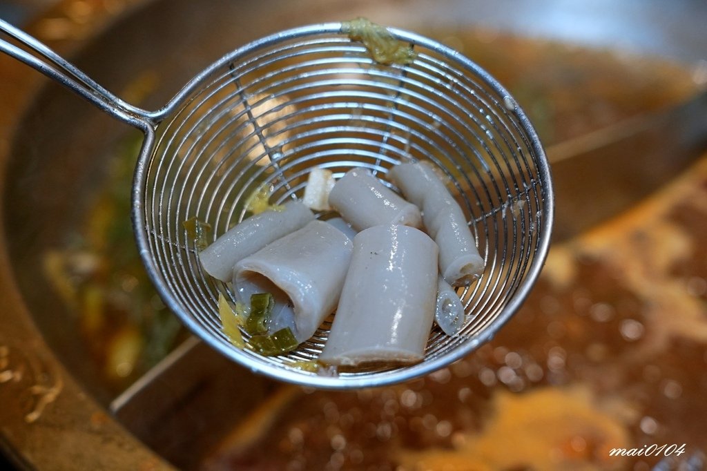 新竹石頭火鍋｜韋爐復刻食鍋巨城店～懷舊用餐風格、食材豐富多樣