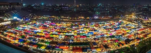 Ratchada-Rotfai-Pano-cover-web-edit.jpg