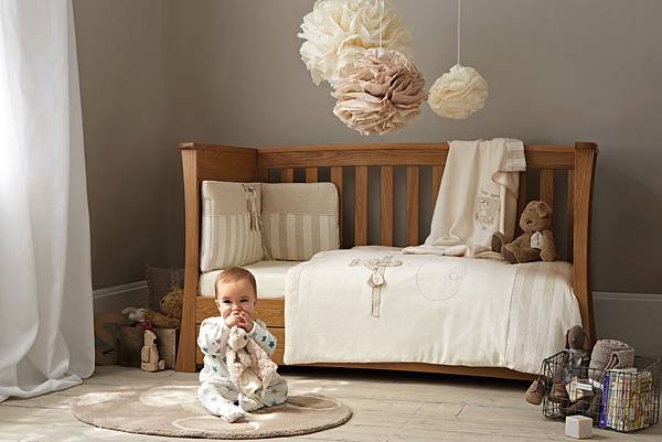 UNISEX-NURSERY-SHOT_with_model