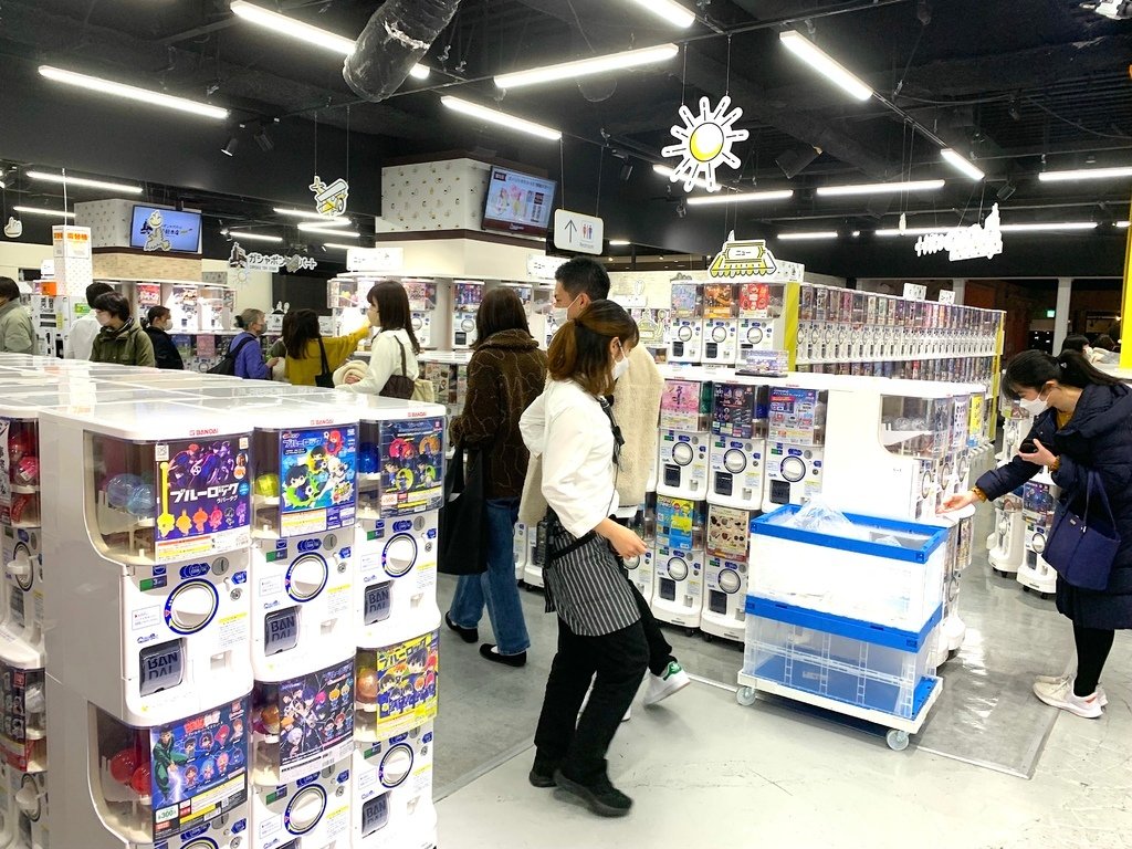 ＜日本＞2023全家人解封日本行~池袋太陽城扭蛋百貨及安利美