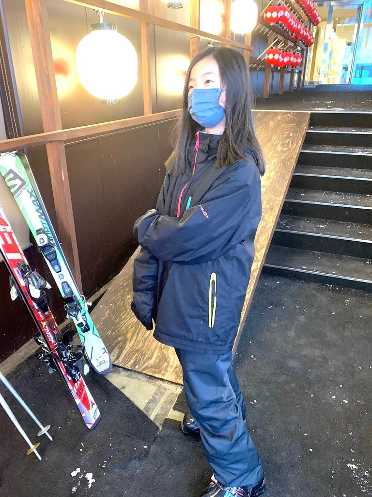 ＜日本＞2023全家人解封日本行~星野磐梯山滑雪 夜晚比白天